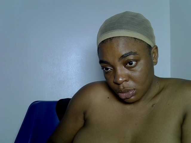 LuxeEmpress live cam on BongaCams
