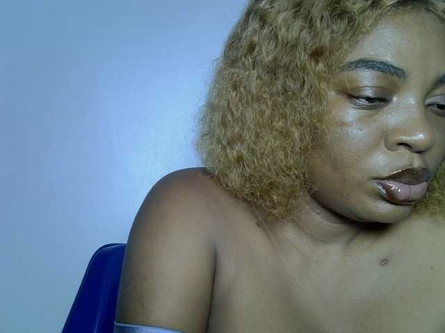 LuxeEmpress live cam on BongaCams