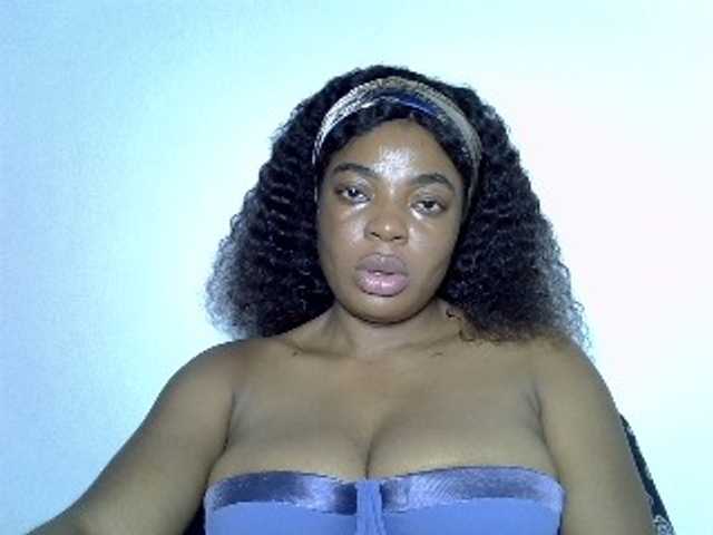 LuxeEmpress live cam on BongaCams