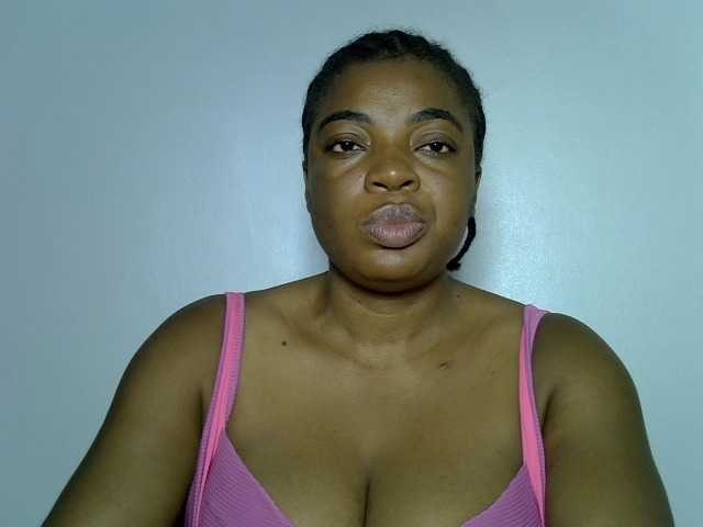 LuxeEmpress live cam on BongaCams