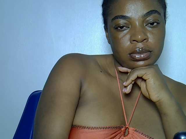 LuxeEmpress live cam on BongaCams