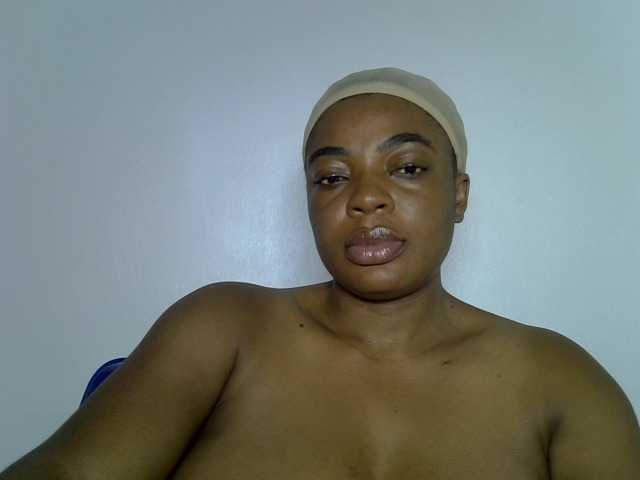 LuxeEmpress live cam on BongaCams