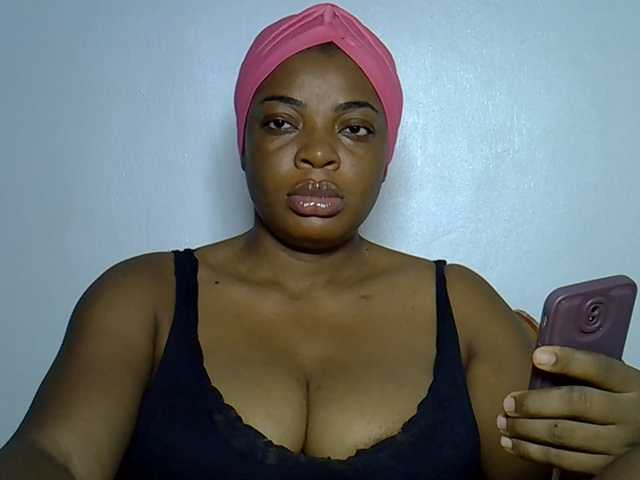 LuxeEmpress live cam on BongaCams