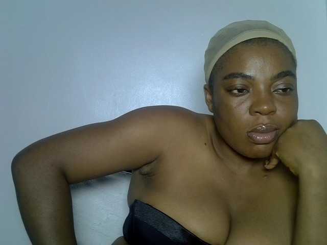 LuxeEmpress live cam on BongaCams