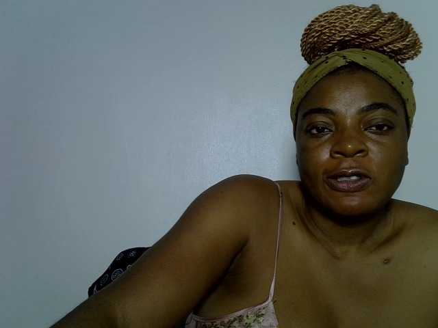 LuxeEmpress live cam on BongaCams