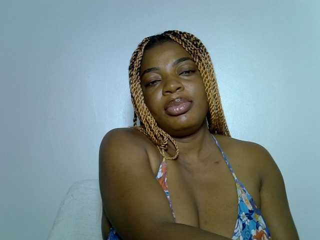 LuxeEmpress live cam on BongaCams