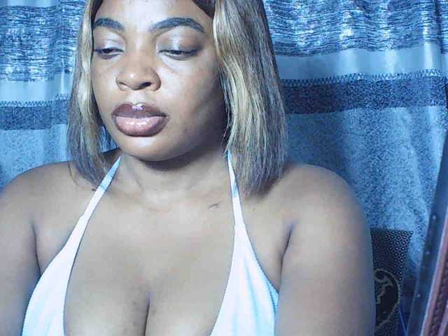 LuxeEmpress live cam on BongaCams