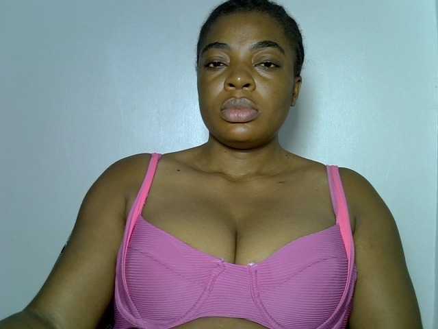 LuxeEmpress live cam on BongaCams