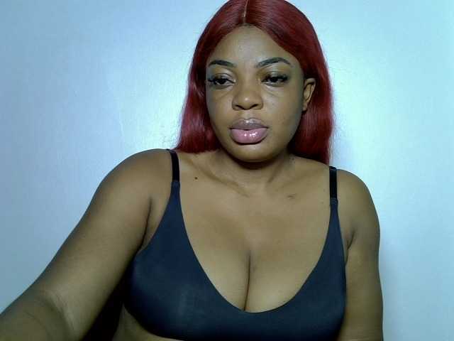 LuxeEmpress live cam on BongaCams