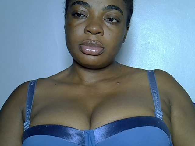 LuxeEmpress live cam on BongaCams