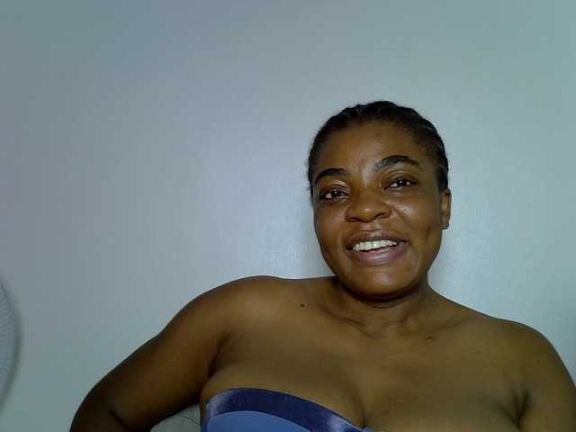 LuxeEmpress live cam on BongaCams