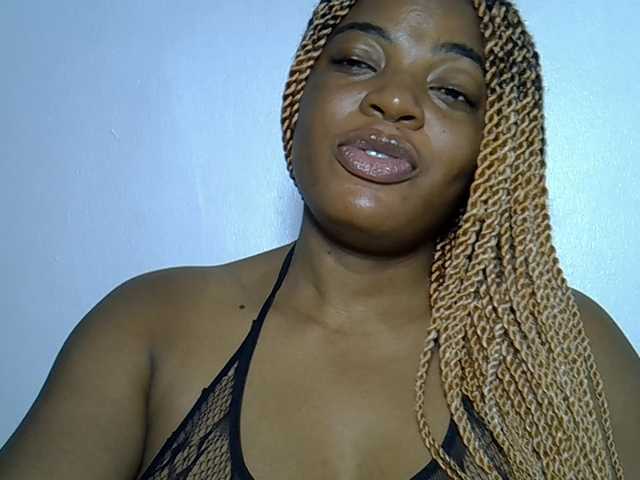 LuxeEmpress live cam on BongaCams