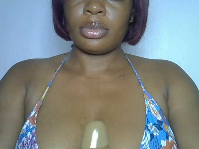 LuxeEmpress live cam on BongaCams