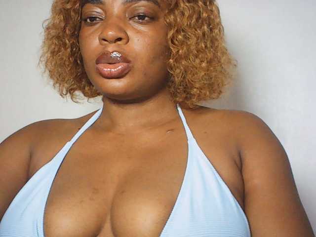 LuxeEmpress live cam on BongaCams