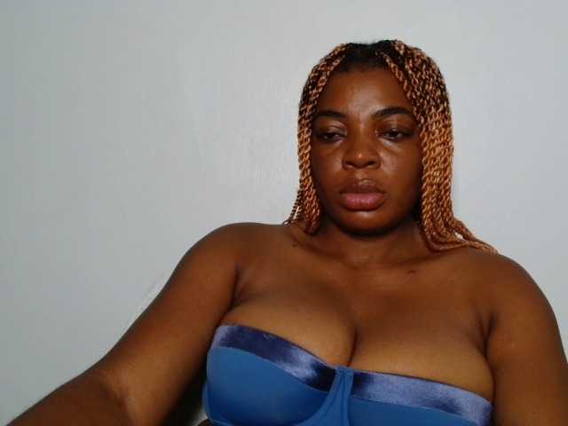 LuxeEmpress live cam on BongaCams