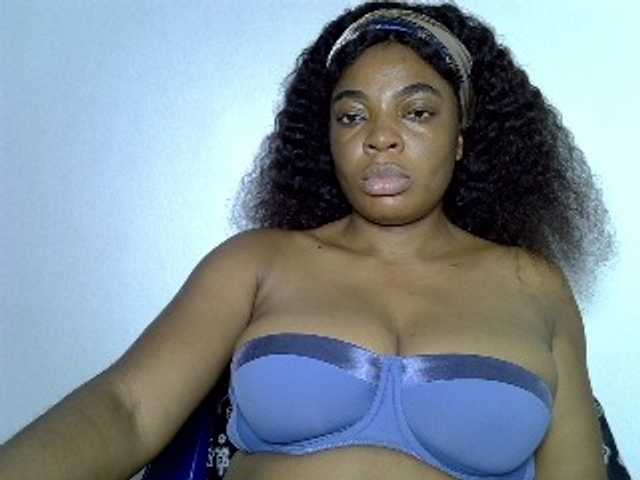 LuxeEmpress live cam on BongaCams