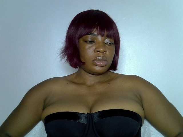 LuxeEmpress live cam on BongaCams