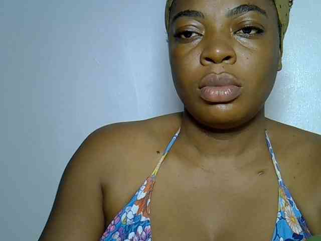 LadyNoire webcam