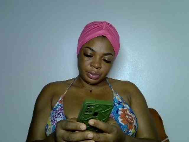 LadyNoire webcam