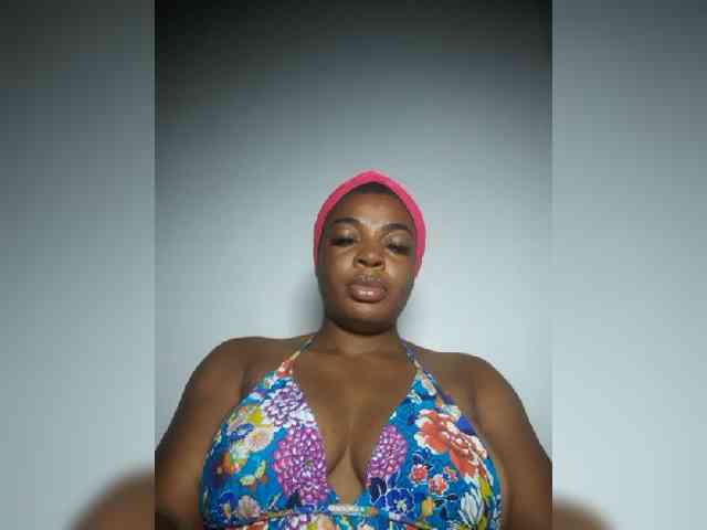 LadyNoire webcam