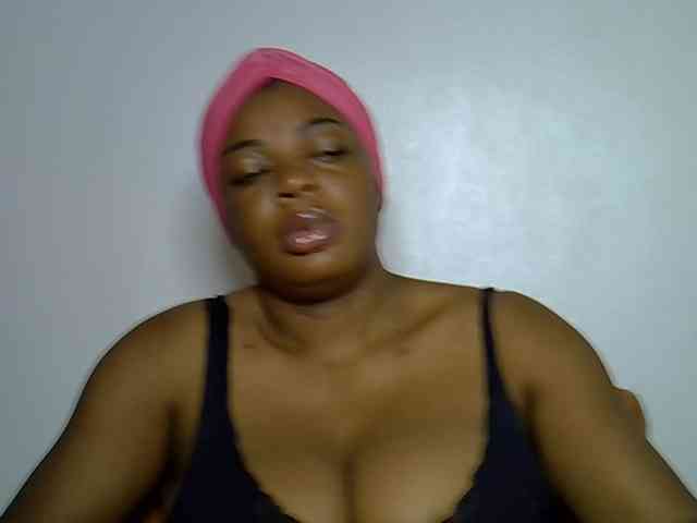 LadyNoire webcam