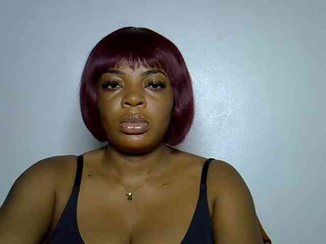 LadyNoire webcam