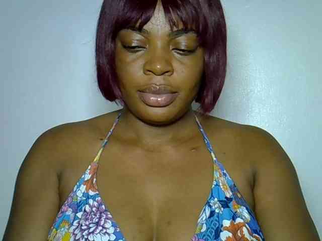 LadyNoire webcam