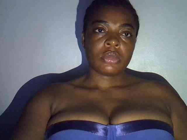 LadyNoire webcam