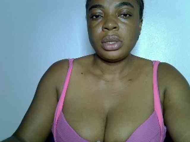 LadyNoire webcam