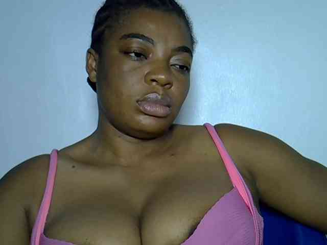 LadyNoire webcam
