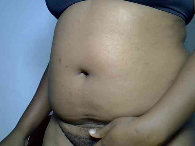 LadyNoire webcam