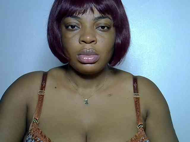 LadyNoire webcam