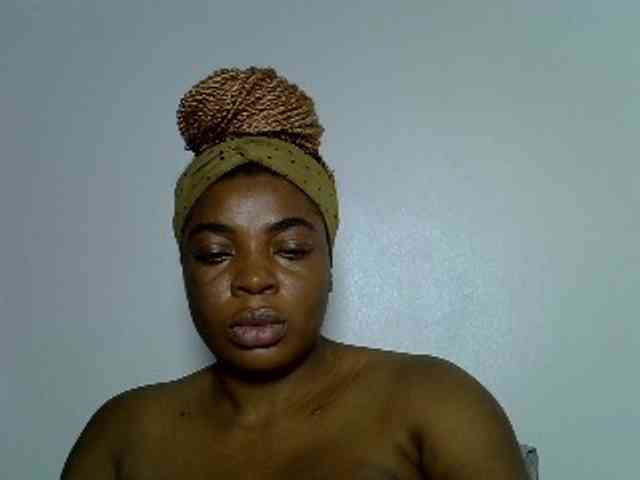 LadyNoire webcam