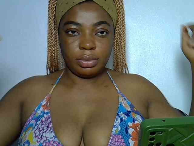 LadyNoire webcam