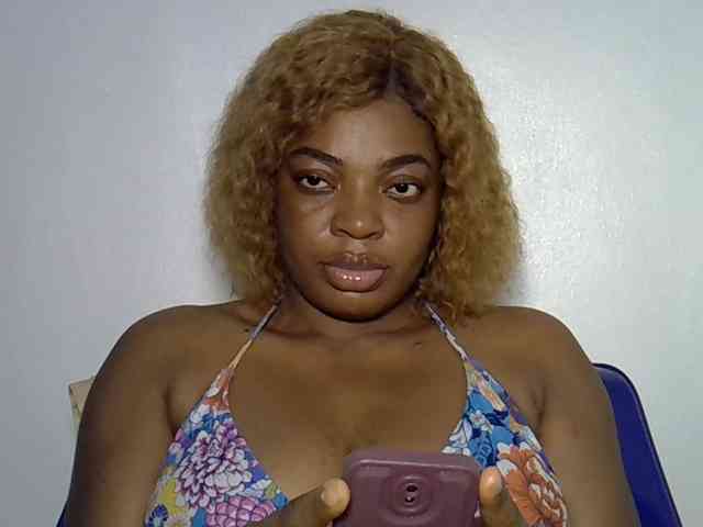 LadyNoire webcam