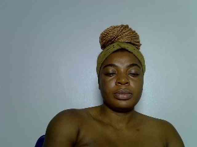 LadyNoire webcam