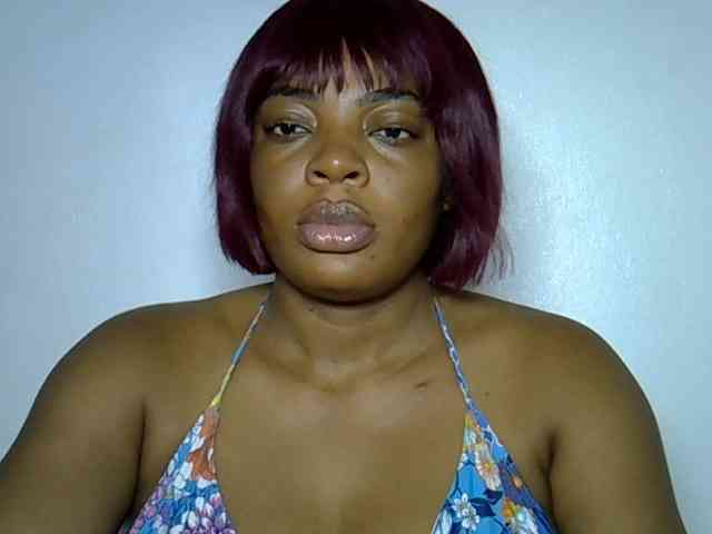 LadyNoire webcam