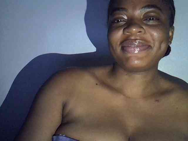 LadyNoire webcam
