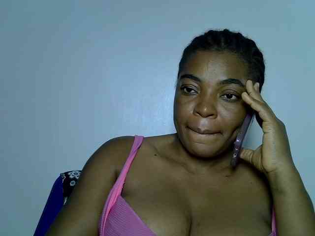 LadyNoire webcam