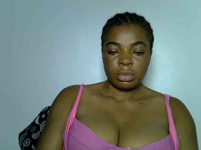 LadyNoire webcam