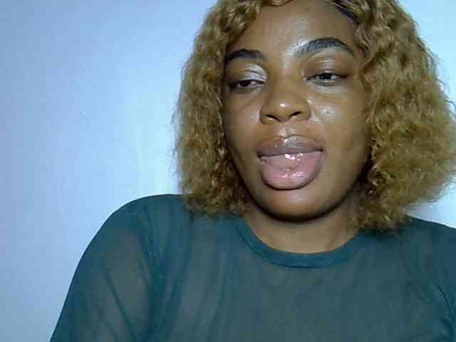 alpha_dom_goddess's live room
