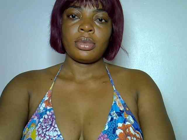 LadyNoire webcam
