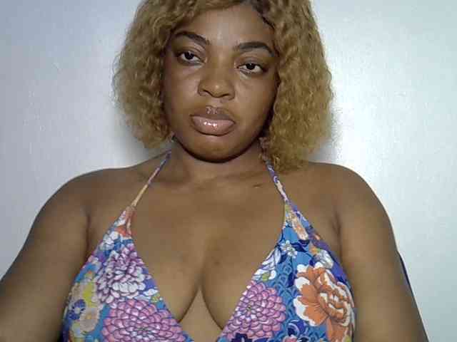 LadyNoire webcam