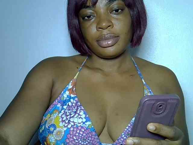 LadyNoire webcam