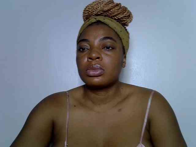 LadyNoire webcam