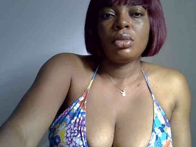 LadyNoire webcam