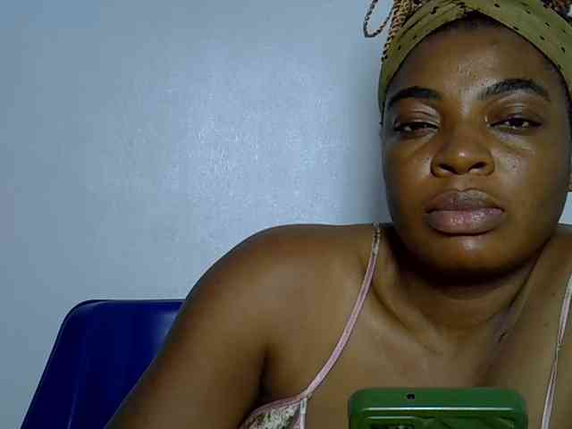 LadyNoire webcam