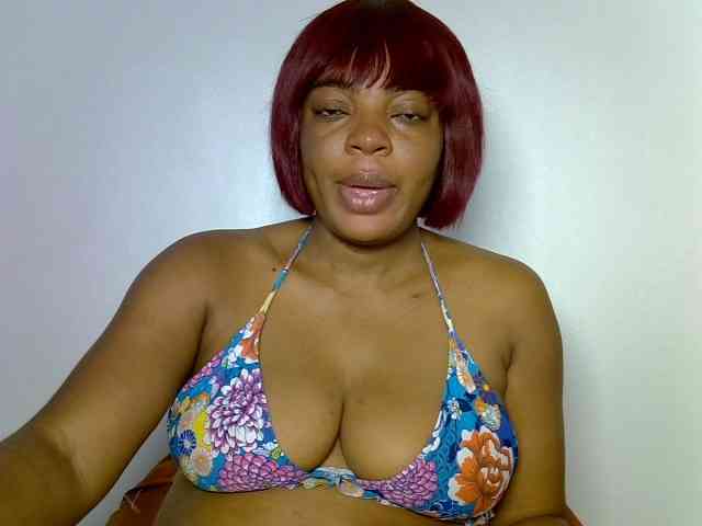 LadyNoire webcam