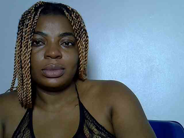LadyNoire webcam