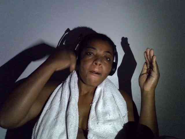 LadyNoire webcam